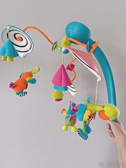 Hrací a svítící kolotoč Tiny Love - Na statku - 4