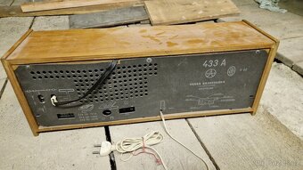 Elektronkové rádio Tesla Carioca 433A - 4