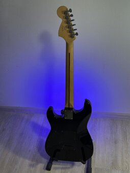 Fender Squier Standard Stratocaster OBEY - 4