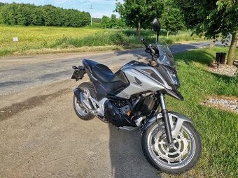 Honda NC 750X - 4
