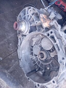 Volkswagen sharan 1.9 tdi 85 kw - 4