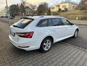 Skoda superb 2.0tdi 110kw,dsg,webasto,xenony,navi - 4
