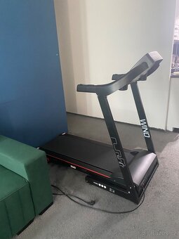 Elektrický běžecký pás HS-1000LB Wind - 4