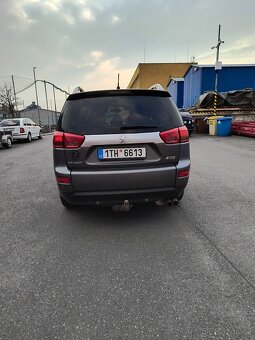 Peugeot 4007 - 4