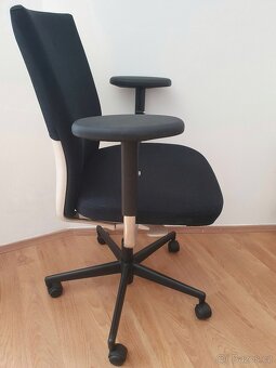 Židle kancelářská , Vitra, Axess, černá/bílá - 4