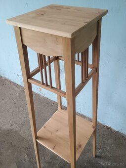 starý stojan na květiny - 4