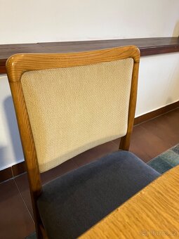 Jídelní set stůl + 6 židlí - 4