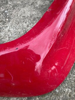 Prodám zadní nárazník na Toyota Corolla e11 sedan - 4
