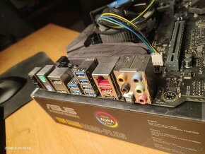 Asus ROG MAXIMUS IX APEX + i3 6100 - 4