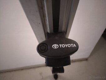 Střešní nosič(příčníky) originál TOYOTA - 4