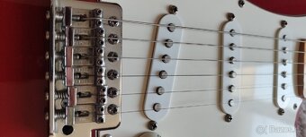 Fender Stratocaster - 4