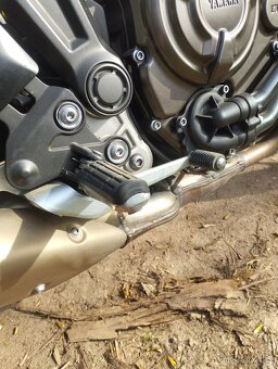 Yamaha MT-07 - 4