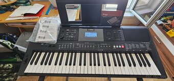 Prodám hudební nástroj. Yamaha E463 - 4