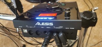 Alesis Crimson II - 4