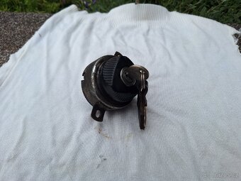 Spínací skříňka jawa - 4