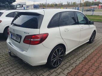 Mercedes-Benz B 200 d 4MATIC - 4