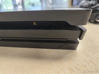 Playstation 4 Pro 1TB - 4