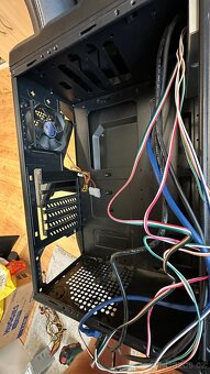 PC bedna EVOLVEO S136 s 2 ventilátory - 4