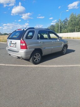 Kia Sportage 2.0 CRDI 4X4 najeto 148 000km - 4