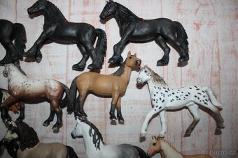 Figurky koní Schleich 3 - 4