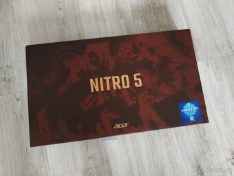 HERNI NITRO 5 /NVIDIA RTX 2060 6GB / 1000GB SSD - 4