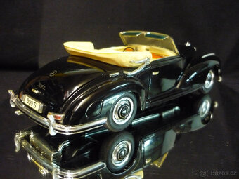 Mercedes Benz 300 S 1955 Maisto 1/18 - 4