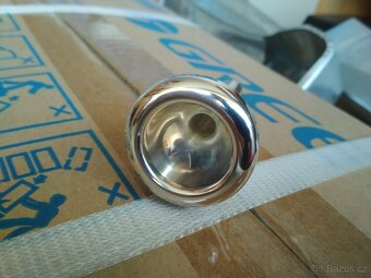 Prodám nátrubek Vincent Bach 6 a 1/2 AL, velká stopka - 4