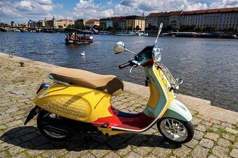 VESPA PRIMAVERA SEAN WOTHERSPOON 125ccm - 4