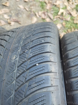 zimní 215 55 17 Bridgestone - 4