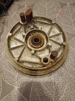 Brzdovy štít jawa - 4