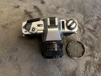 Minolta X-300 + Soligor 28mm f/2.8 - 4