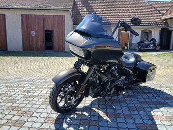 Harley-Davidson FLTRXS Road Glide Special 114 - 4