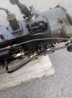 Podvozek Zetor 7745 Převodovka rozvodovka portály - 4