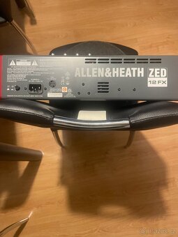 Allen&Heath ZED-12FX - 4