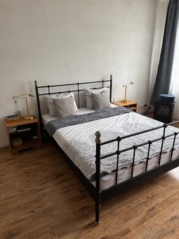 Komplet ložnice-postel, kosmetický stolek,2x komoda,2xnstol - 4