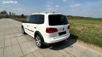 VW Touran Cross 2.0 TDI DSG, Panorama, TZ, Serviska - 4