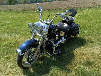 Harley Davidson FLSTC Heritage Softail - 4