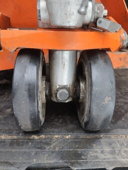 Paletizační vozík 2000 kg - 4