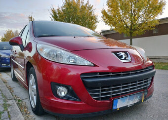 Poeugeot 207 1.4 benzín 70kw, 2011,najeto 105 000km SPORTIUM - 4