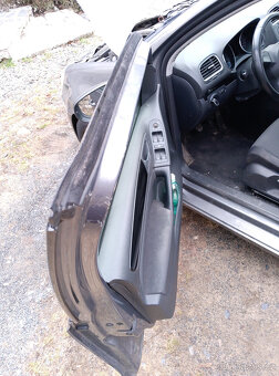 Volkswagen Golf Comfortline - 4
