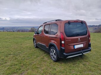 Peugeot Rifter 1.5 HDi 96kw GT line Bronzová barva - 4