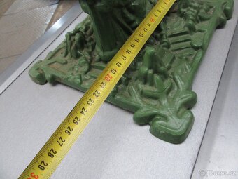 Nabízím krásný starožitný stojan na stromeček. původní stav. - 4