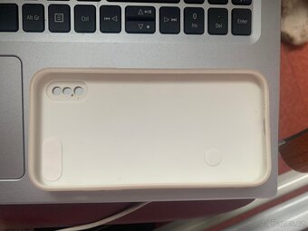 Prodám Kryt na iPhone xs - 4