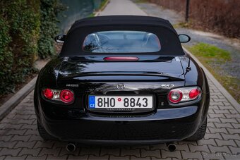 Mazda MX-5 Miata 2006 | 1.8 - 4