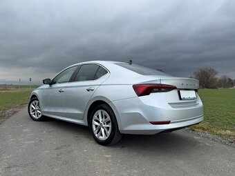 Octavia 1.5TSI 110kW STYLE+ DPH ČR 123tkm Matrix-Led - 4
