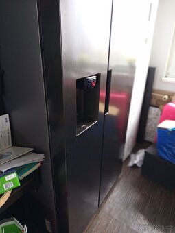 Samsung americká lednice RS67A8811B1/EF - 4