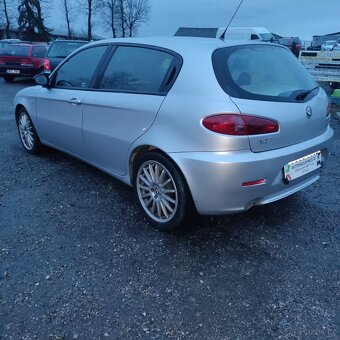 Alfa Romeo 147, 1.9 JTD,MAX VÝBAVA,PĚKNÁ,CENA - 4