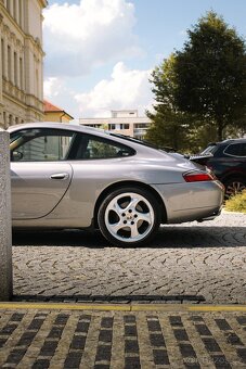 Porsche 911 Carrera 2 996 - 4