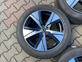 Zánovní originální zimní sada Volvo xc40 RECHARGE - 4