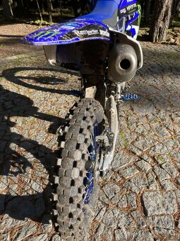 Yamaha YZ 450 F - 4